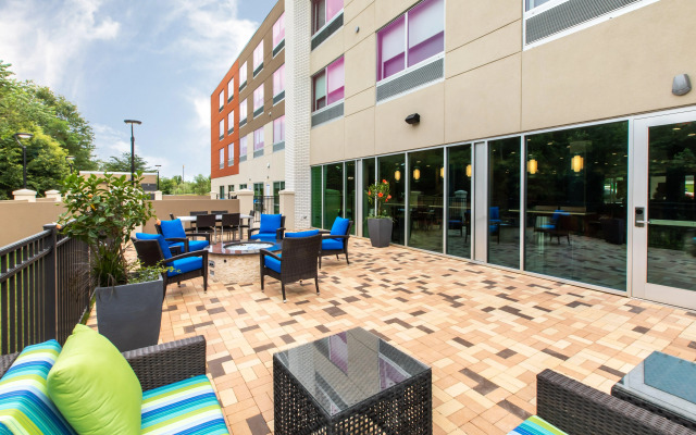 Holiday Inn Express & Suites Greenville S - Piedmont
