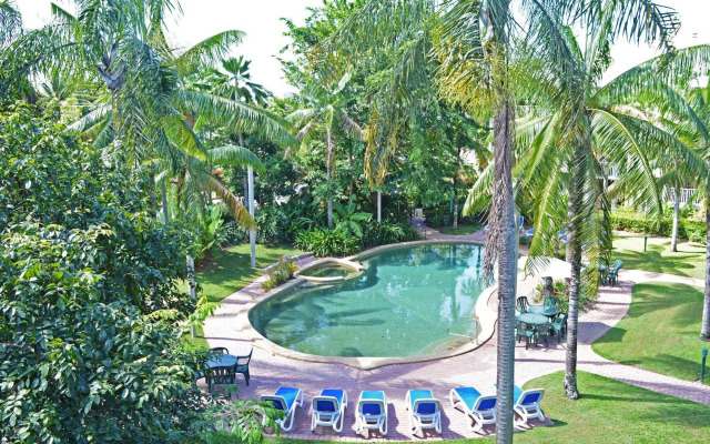 Cairns Beach Resort