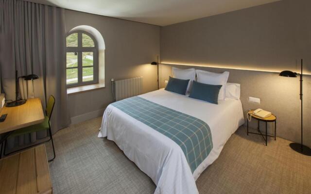 Hotel & Apartaments Vall de Núria