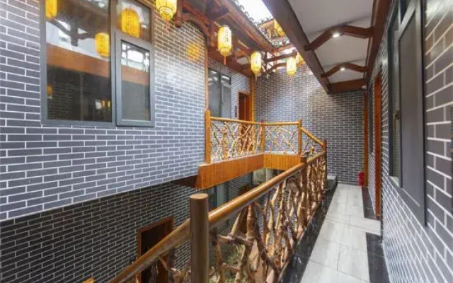 Furong Town Shuiyunge Homestay