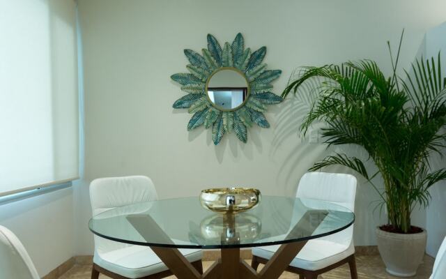 Tropic Playa Apartments by Homing Bird