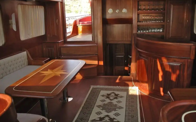 Ibiza Cruise Experience