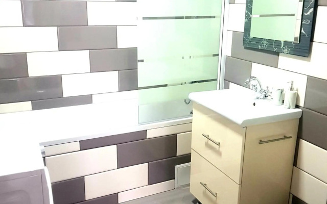 Skyline Rooftop Condos