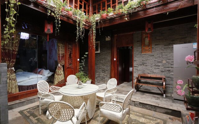 Lijiang Manzhu City Love Inn