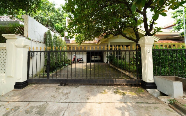 KoolKost Female Syariah near RS. Bhayangkara Pondok Pinang