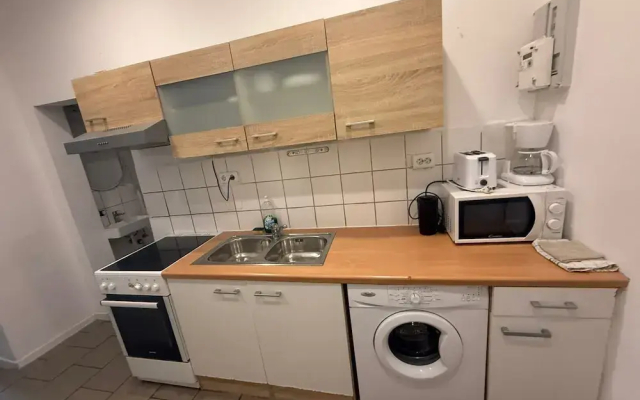 Smart 2BR Apt 10 Min from Westbahnhof