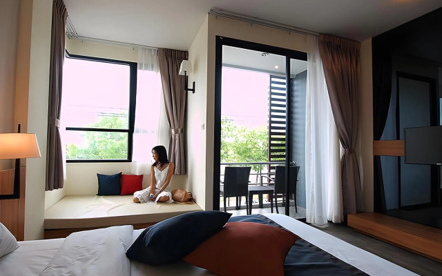 Apo Hotel