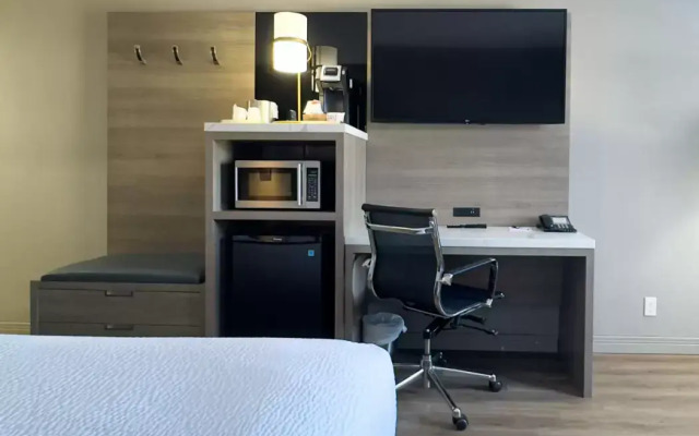 Radisson Hotel Montreal Airport