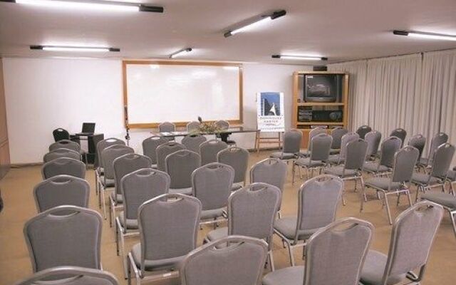 Hotel Dominguez Master