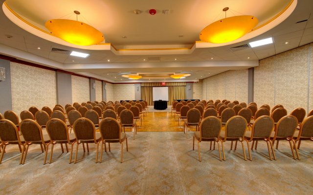Holiday Inn Plainview-Long Island by IHG