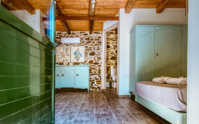 Traditional Apartments Elafos