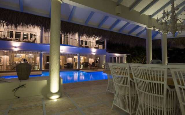 7 Bedrooms Luxury Colonial Villa Complete New 2017