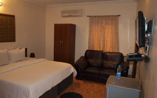 Bay Suites