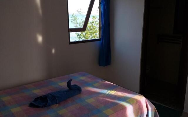 Amed Sari Beach Guesthouse