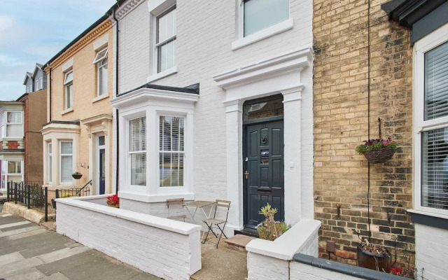 Host Stay Salty Place