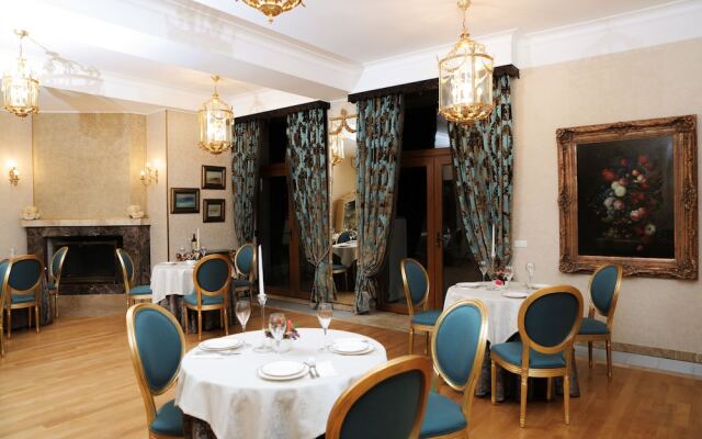 Museum Street Boutique Hotel