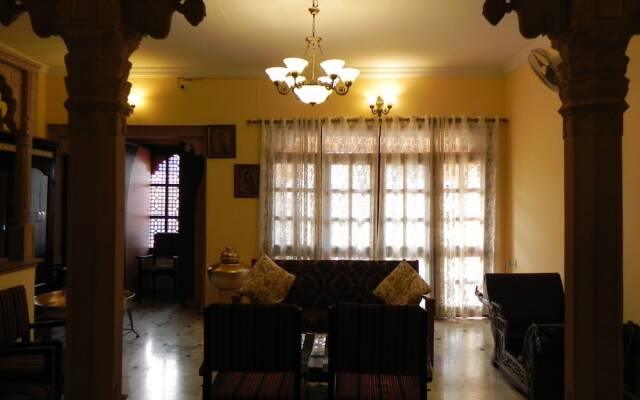 Hotel Kishan Kunj