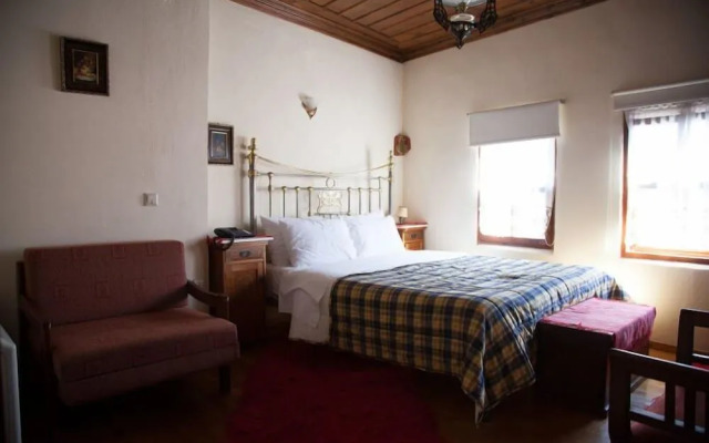 Hagiati Traditional Hotel