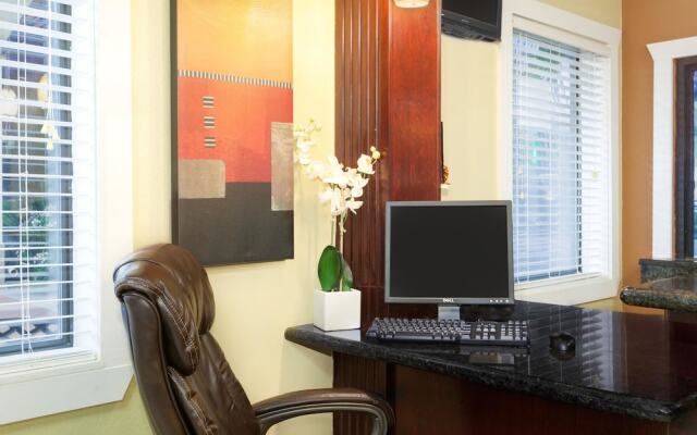 Howard Johnson Lafayette