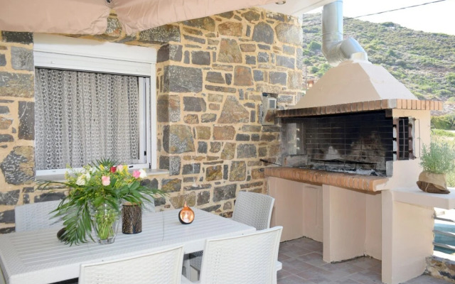 Cosy Home at Almyrida 80m from the beach