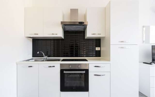 Central Station Studio by FlatsCollection