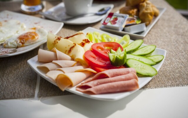 Rooms Amalthea Mare & Cafe - Bistro