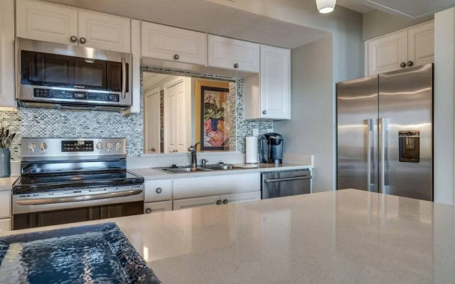 Jetty East Condominiums