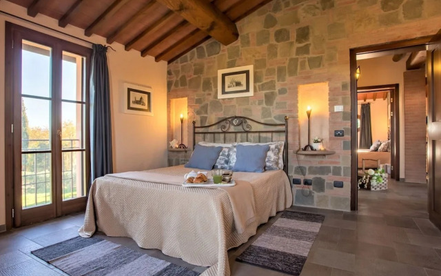 Lavish Peccioli Villa