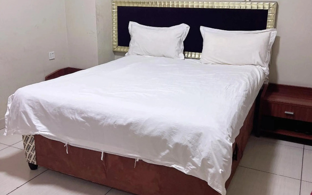 Shengtang Business Hotel