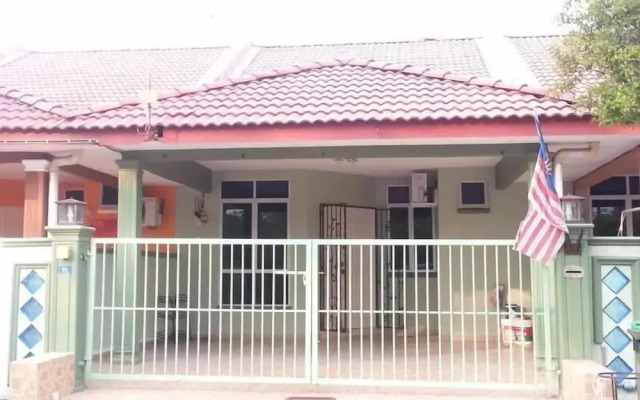 Noor Homestay