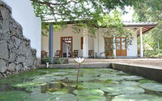 Tissakumbura Villa