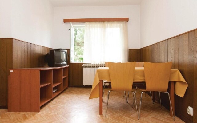 Awesome Home in Rovinj With Wifi and 2 Bedrooms