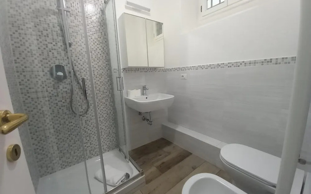 Cavour 46 Second in Firenze