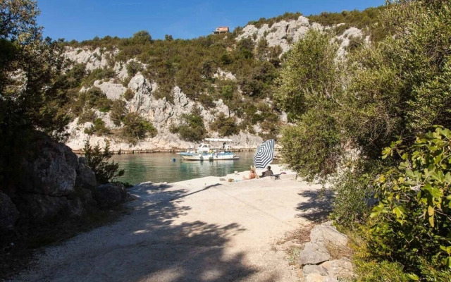 Villa Vinko - With Four Rooms - H