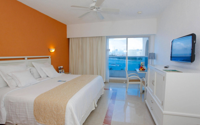 Occidental Costa Cancún All Inclusive