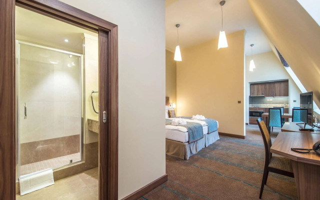 Merchant's Crown Suites and Spa