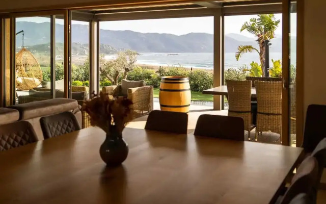 Villa Riposu Jacuzzi Pool Beach Access on Foot