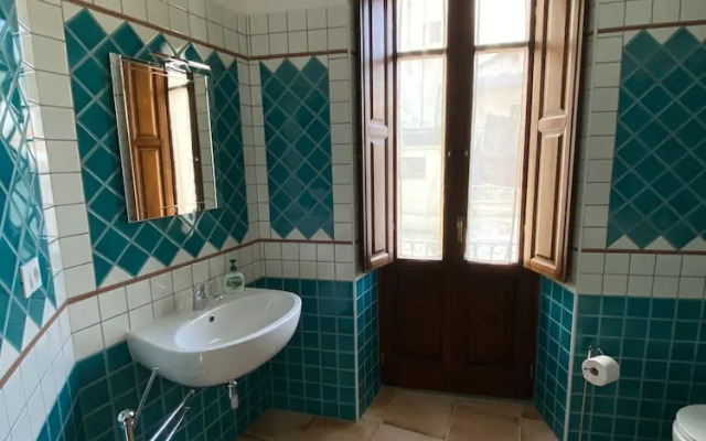 Sui Tetti Di Iglesias