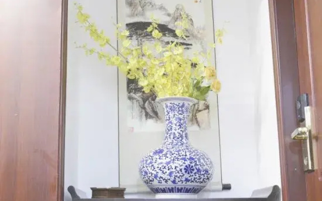 Wuzhen Muxin Courtyard Inn
