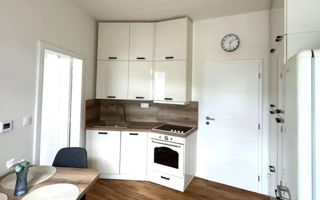 Short Way Apartments GPH