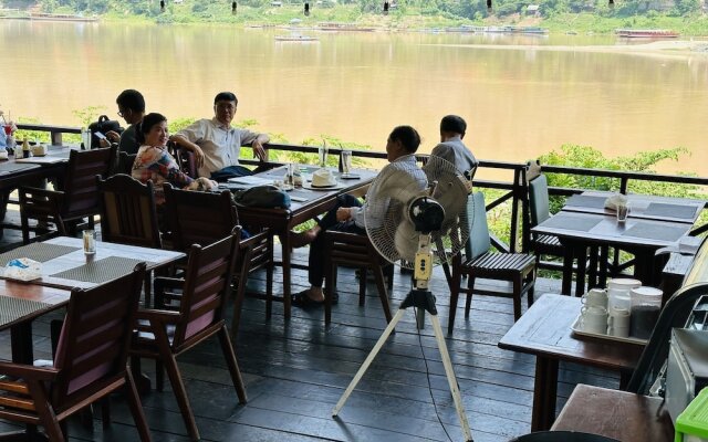 Villa Thida Mekong Riverside