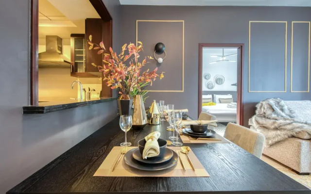 Maison Privee - Radiant Urban Retreat with Iconic Burj Khalifa Vws