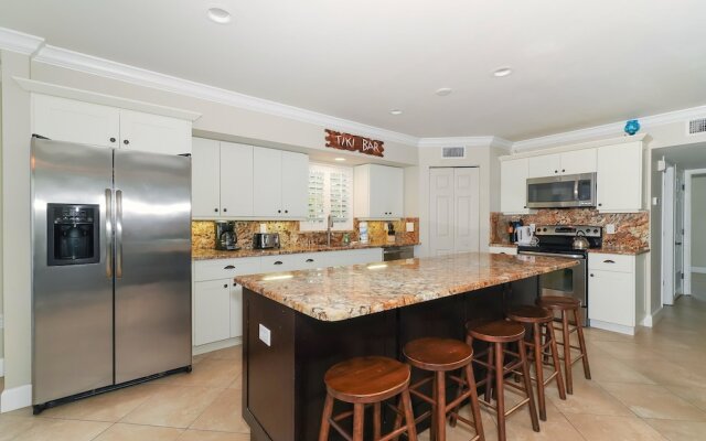 Lighthouse Lagoon Apartment 5