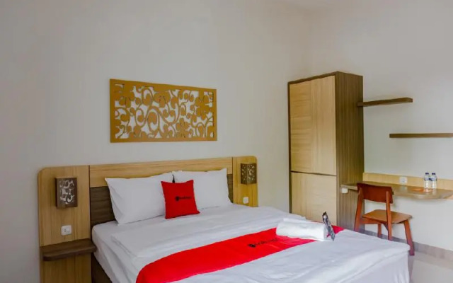 RedDoorz near Jogja City Mall 4