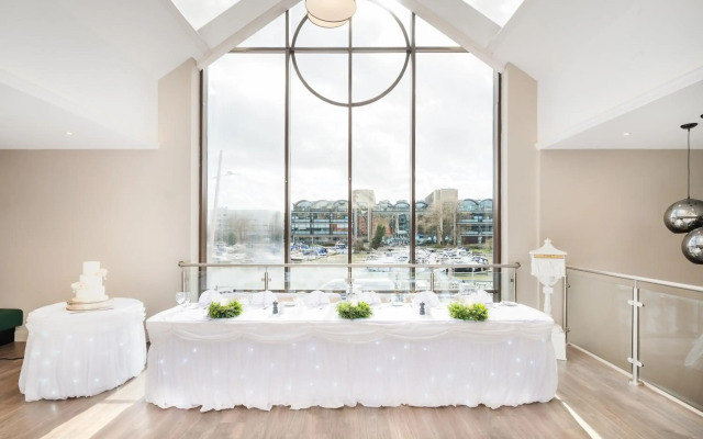 Holiday Inn Lincoln by IHG