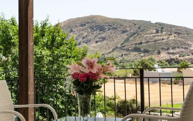 Villa Cretanblossom