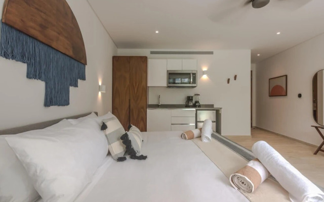 Modern Stunning Studio Swim-up Pool Fully-equipped Gym, Tulum