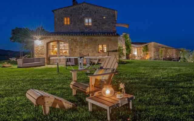 Beautiful Luxury Independent Villa With 13 Sleeps -prugnolo