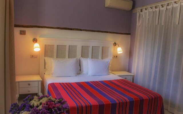 128A Hotel