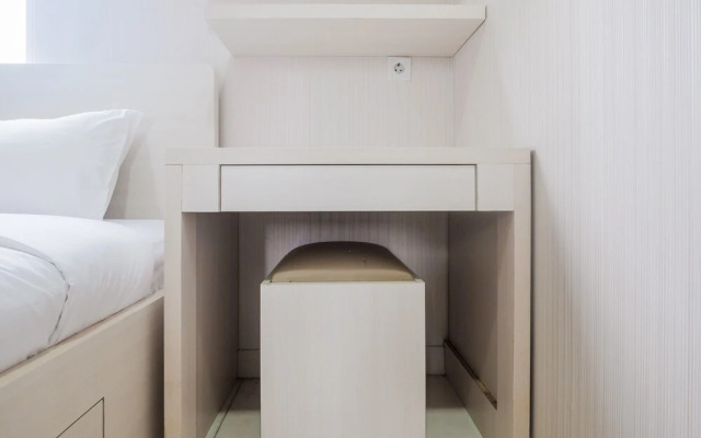 2BR Apartment at Cinere Bellevue with Access to Mall